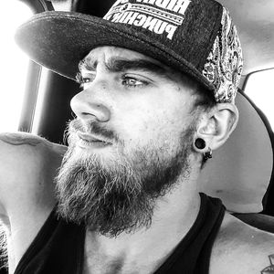 Meet your Posher, Devin